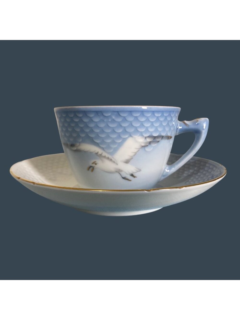Bing & Grondahl Vintage Seagull Teacup And Saucer Blue White Gold